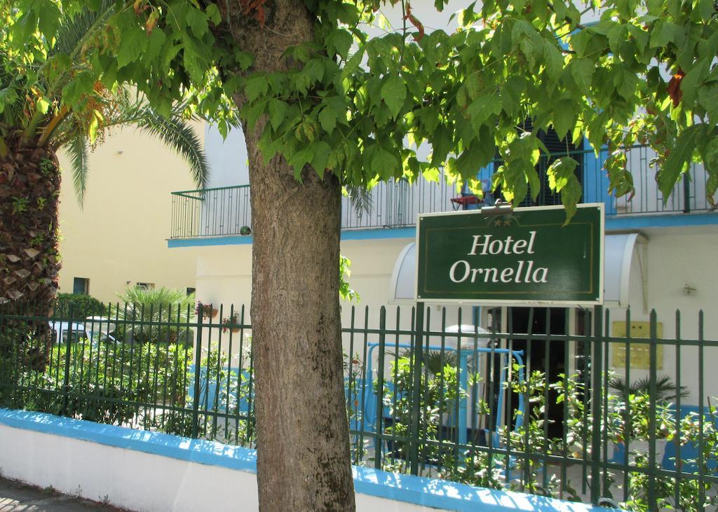 Hotel Ornella Lido di Camaiore Buitenkant foto